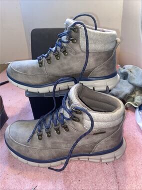 Sketchers Synergy Seekers Hiking Boots Size Women’s 9